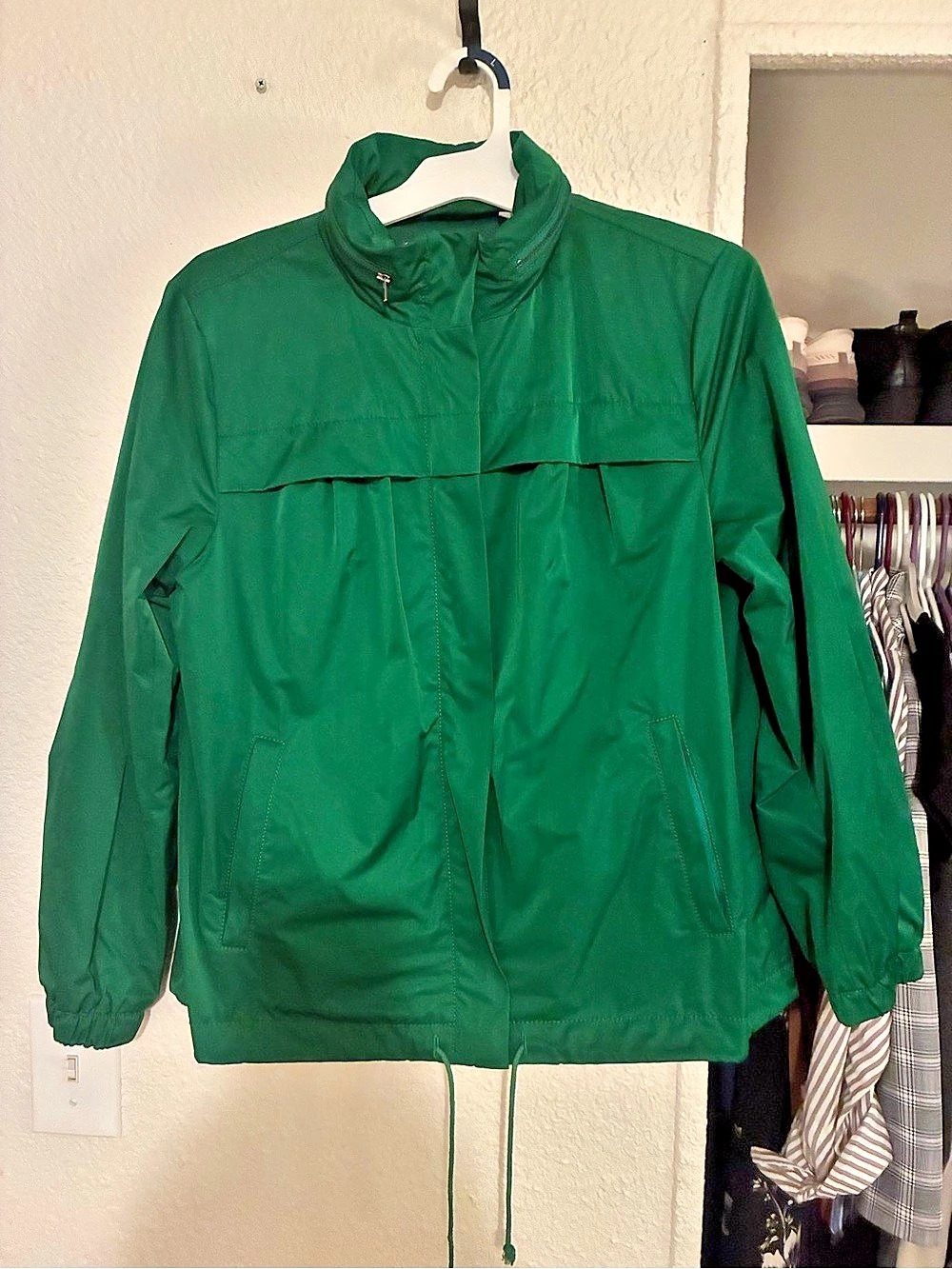 Liz Claiborne Women's Green Lightweight Jacket
